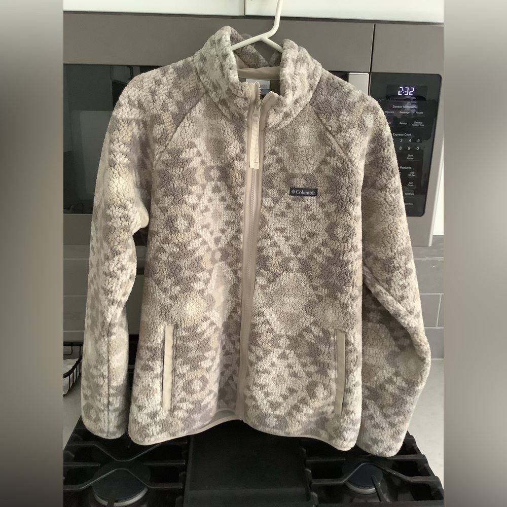 Columbia Sherpa Fleece Jacket large  Women's Beige Gray Aztec Geo